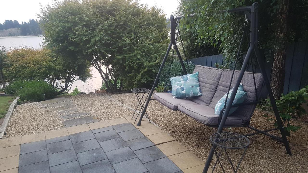 Lewi Waters Bed & Breakfast Lewisham Екстериор снимка
