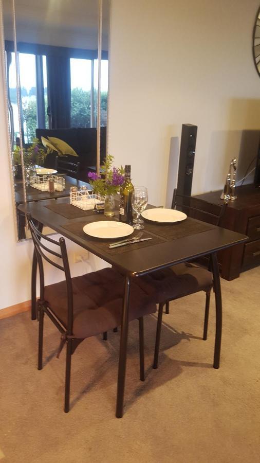 Lewi Waters Bed & Breakfast Lewisham Екстериор снимка