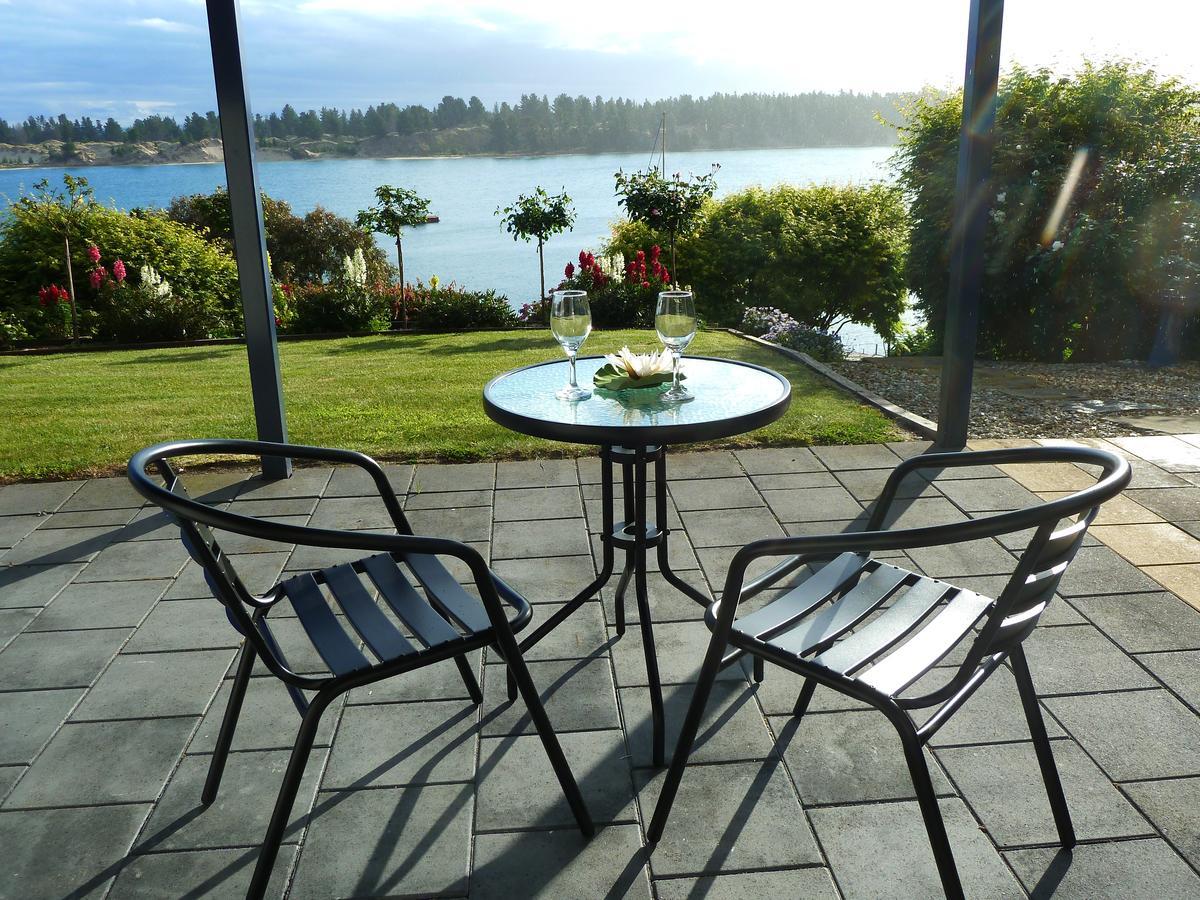 Lewi Waters Bed & Breakfast Lewisham Екстериор снимка